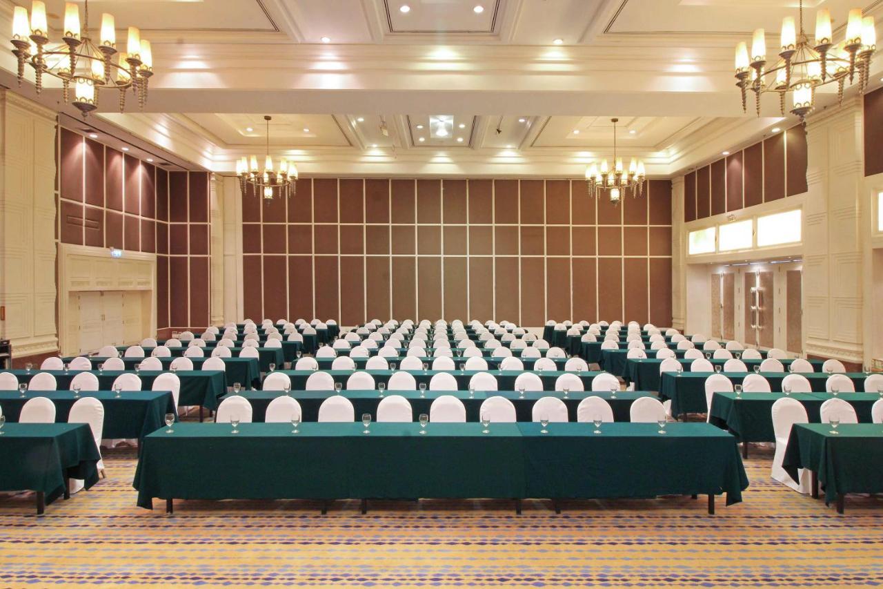 The Imperial Hotel & Convention Centre Korat Nakhonratcsaszima Kültér fotó