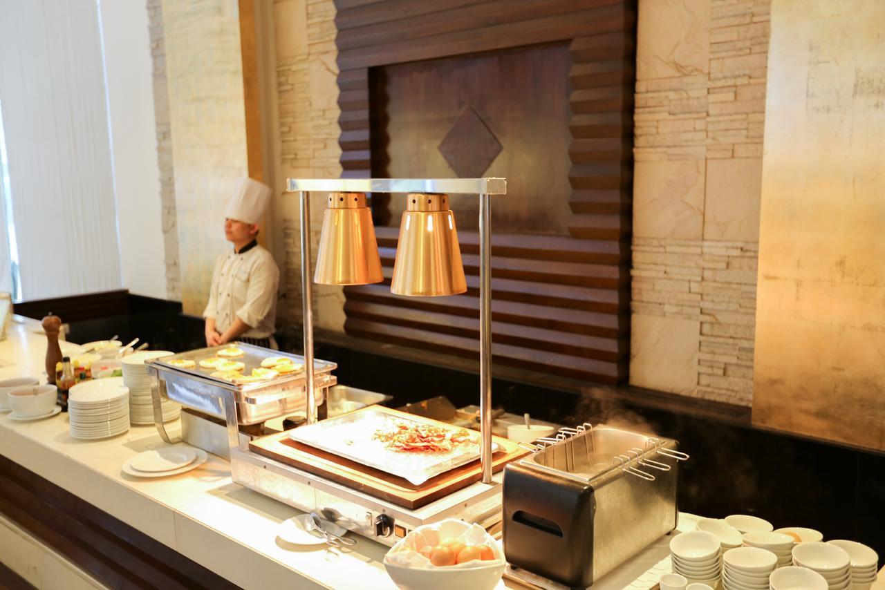 The Imperial Hotel & Convention Centre Korat Nakhonratcsaszima Kültér fotó