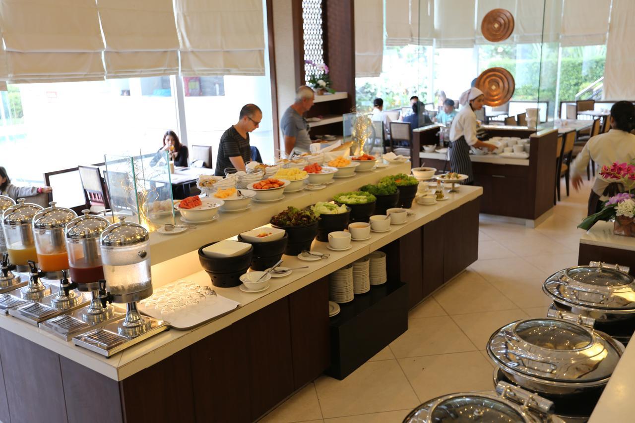 The Imperial Hotel & Convention Centre Korat Nakhonratcsaszima Kültér fotó